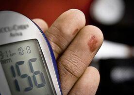 Diabetesak hipergluzemia lagunduta - odol azukre maila altua